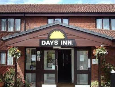 Days Inn Bridgend Cardiff Exterior photo